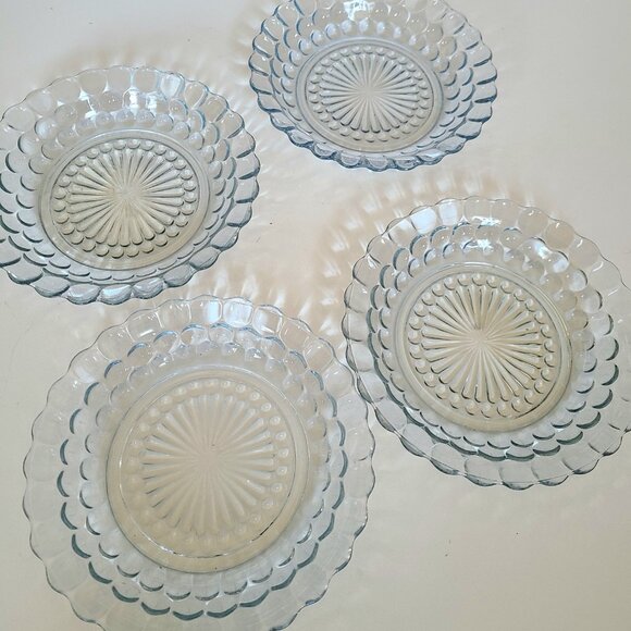 Set of 4 vintage Anchor Hocking 'Bubble'' pattern blue glass bowls/soup plates. - Picture 2 of 4